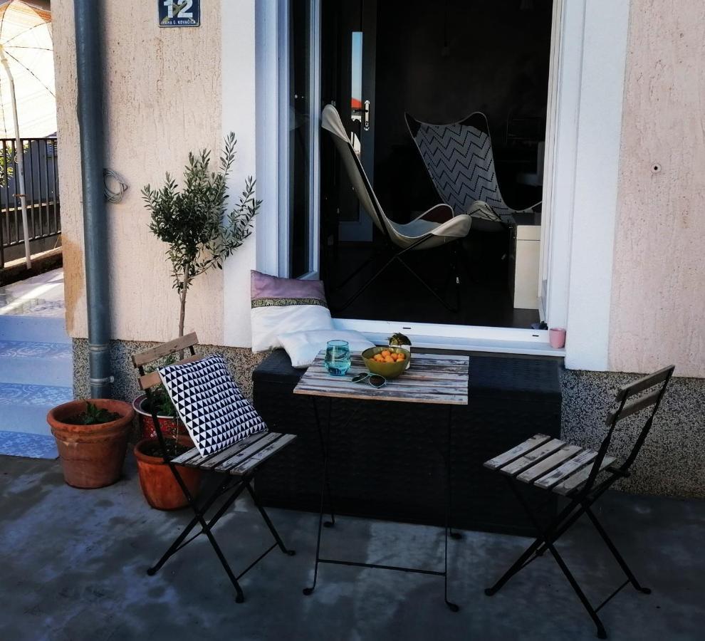 Haeuschen Am Meer Vodice Exterior foto